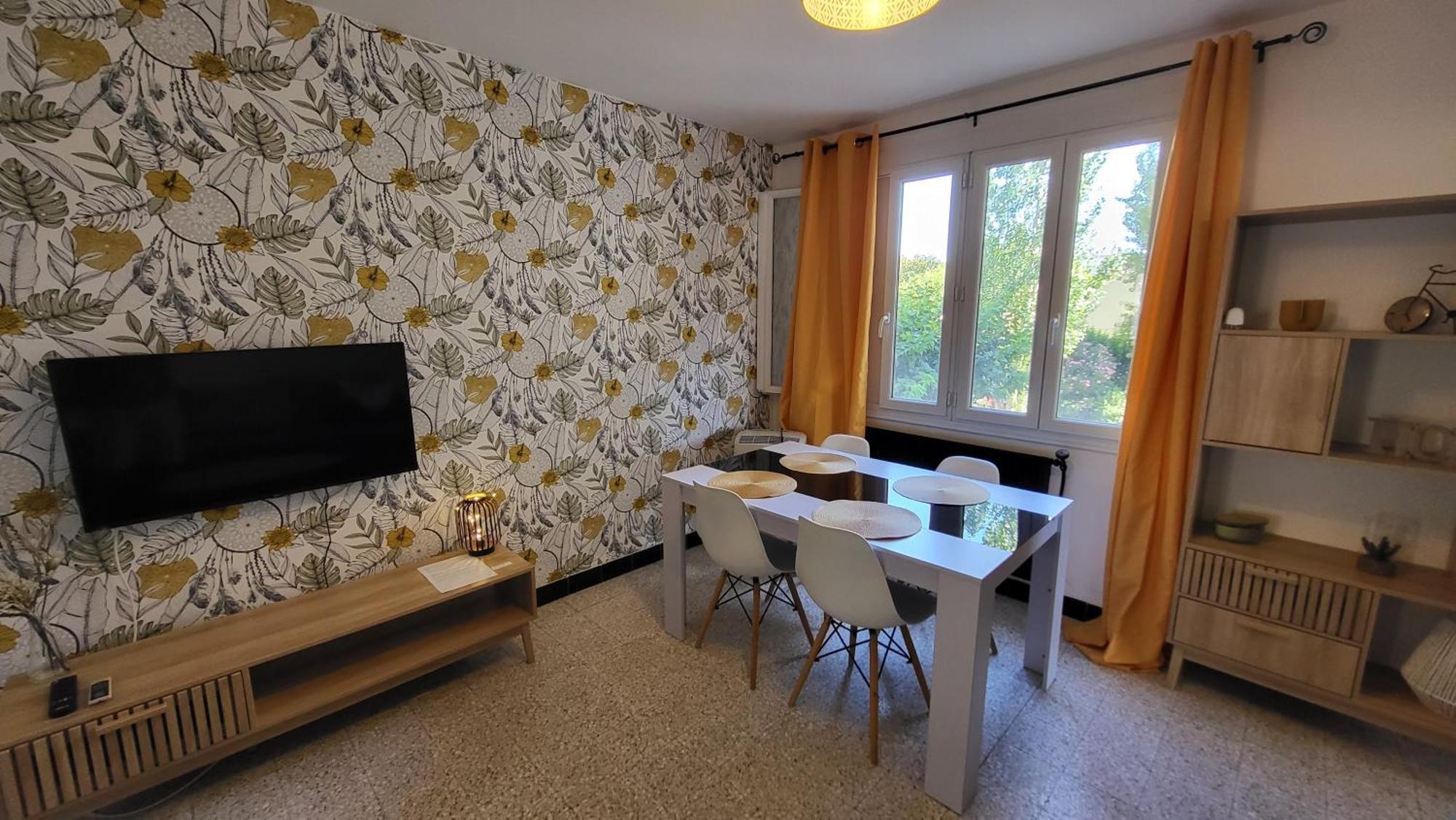 Les Tourterelles D'Avignon 2 Apartman Kültér fotó
