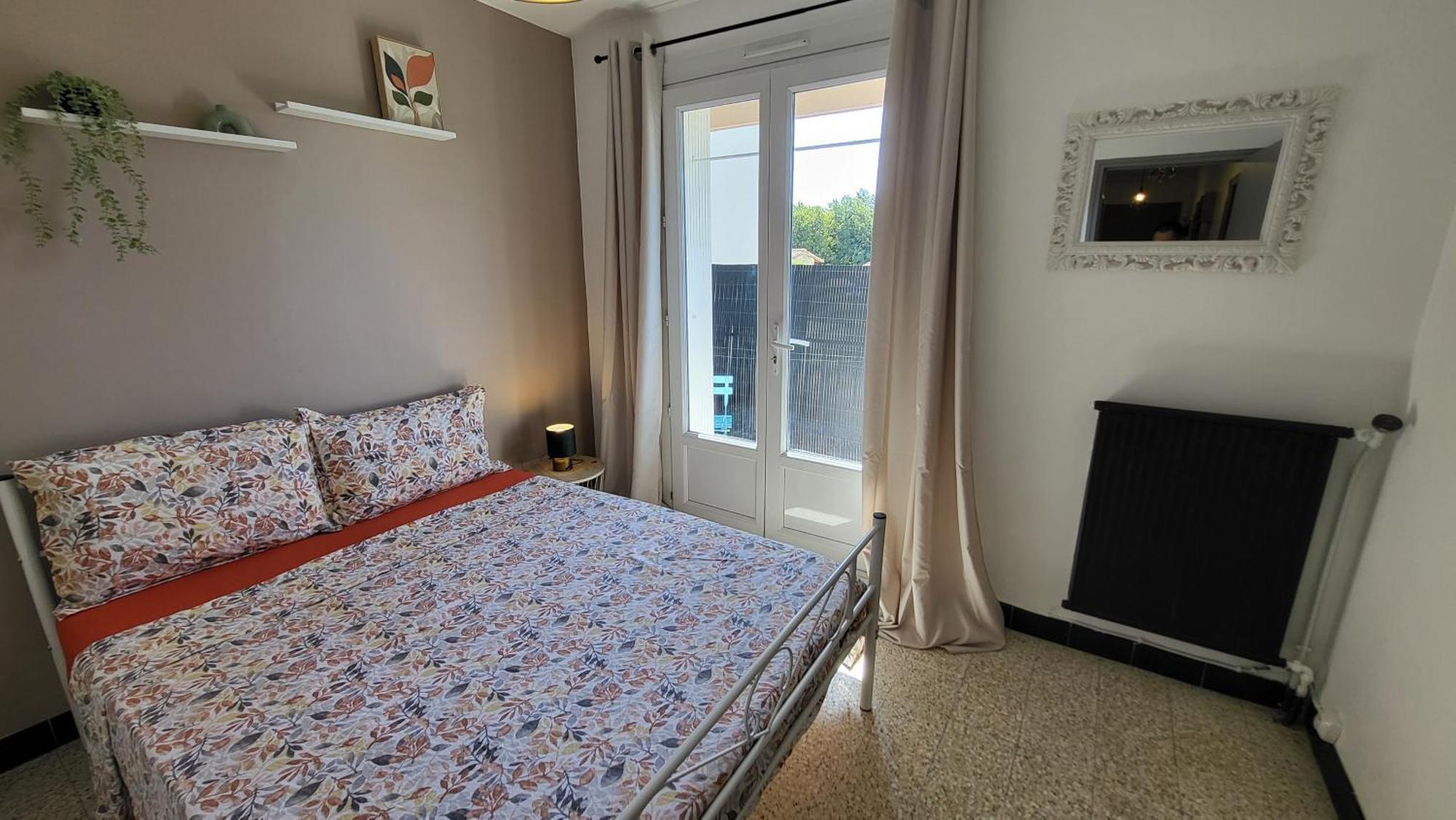 Les Tourterelles D'Avignon 2 Apartman Kültér fotó