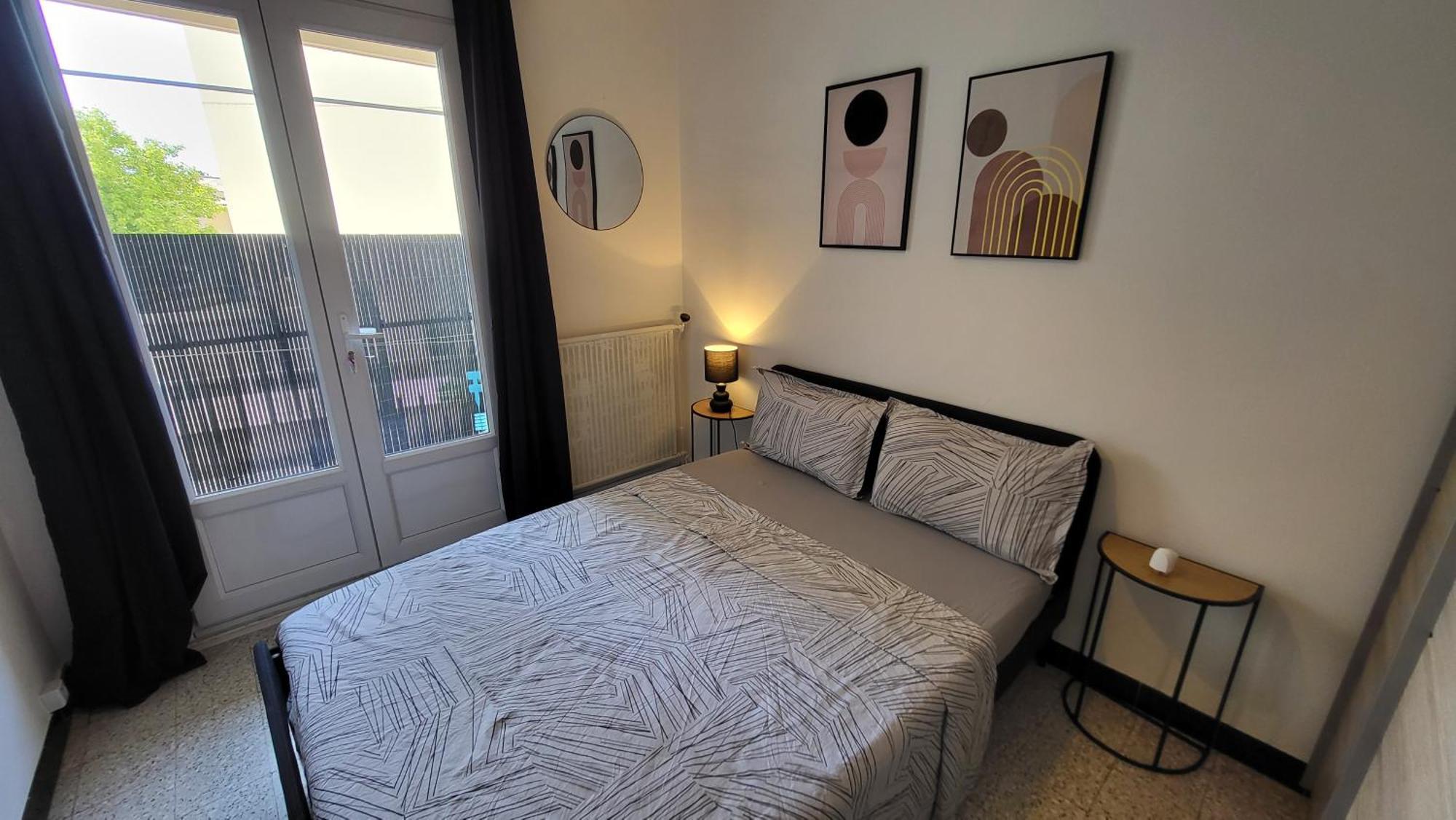 Les Tourterelles D'Avignon 2 Apartman Kültér fotó